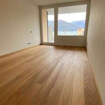 Parquet in olmo nuovo impregnato ad olio tonalizzato